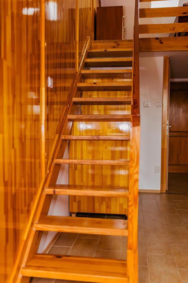 Niki Apartman Gyula Luaran gambar