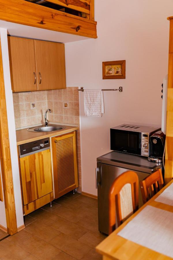 Niki Apartman Gyula Luaran gambar